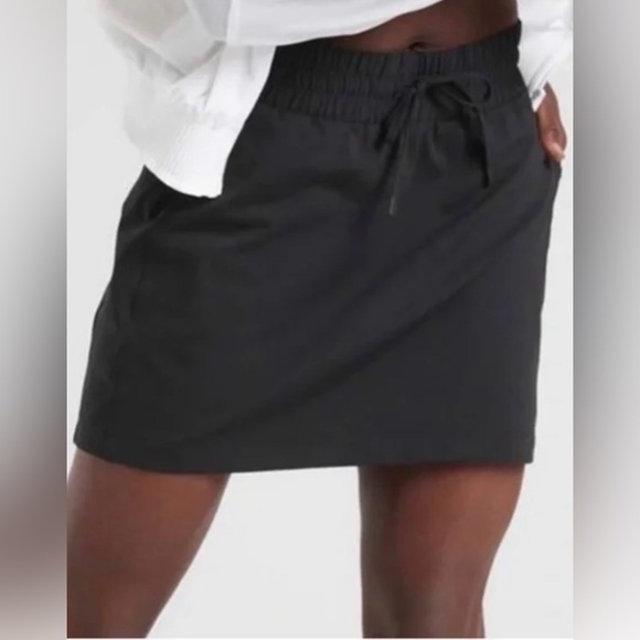Athleta Pants - Athleta Excursion Hybrid Skort Skirt Black Style #405667 Size Large